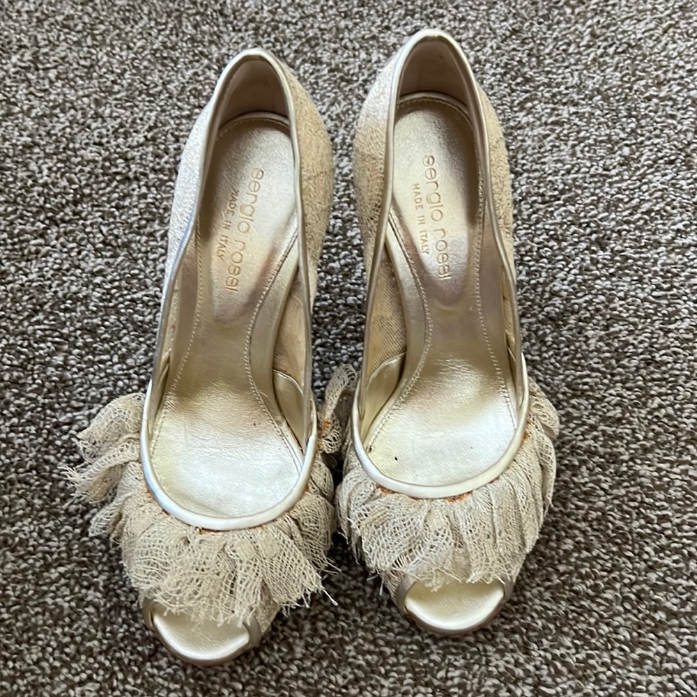 Sergio Rossi gold lace heel